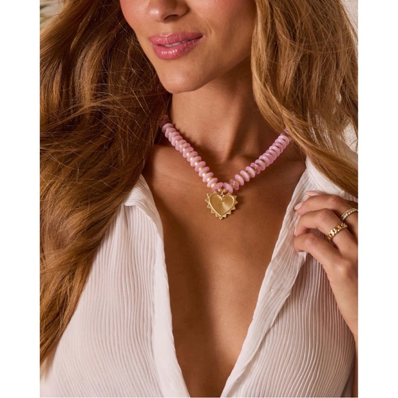 Pink/Gold Beaded Heart Necklace - Picture 5 of 5